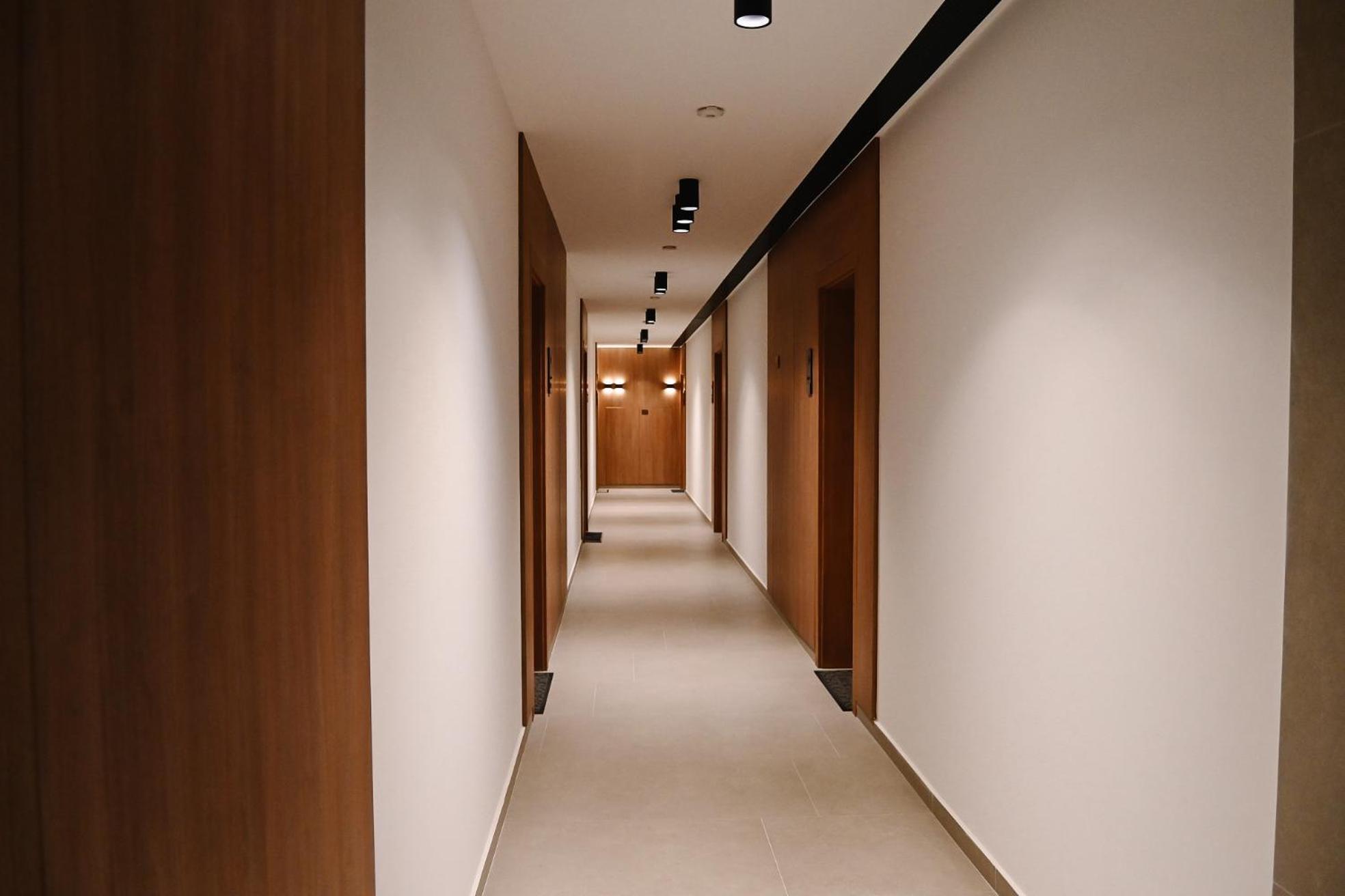 Urban Plaza - Aparthotel Braşov Esterno foto