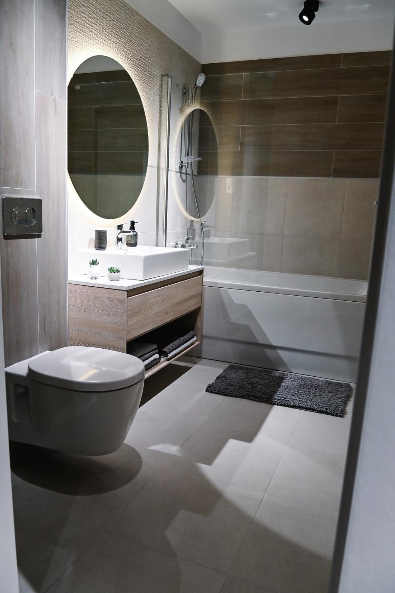 Urban Plaza - Aparthotel Braşov Esterno foto