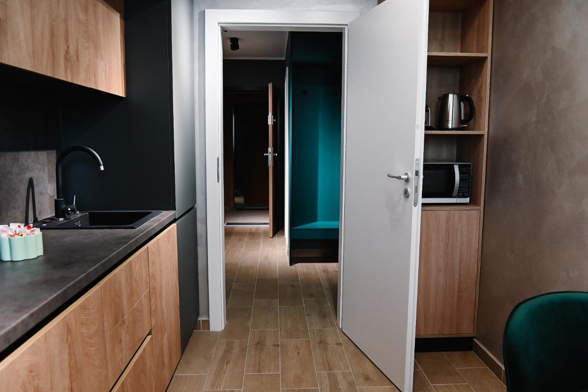 Urban Plaza - Aparthotel Braşov Esterno foto